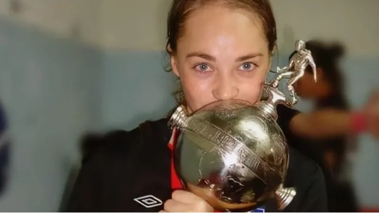 A Estefanía Banini le brillan los ojos al hablar de Colo Colo y una posible vuelta.