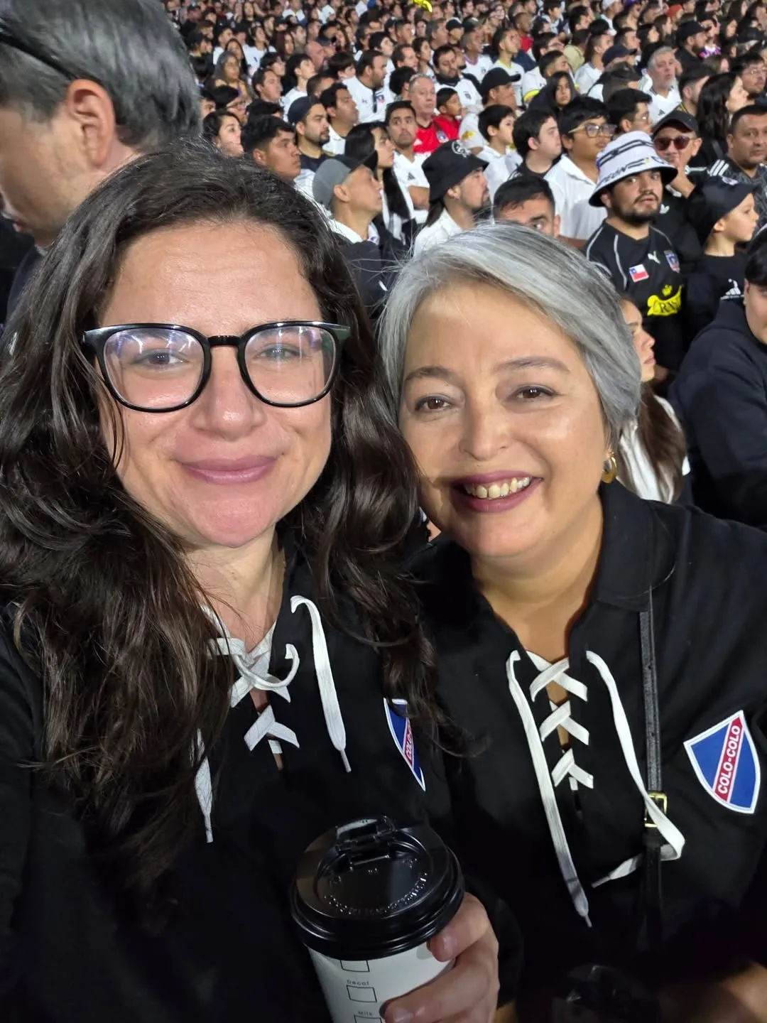 Jeannette Jara llegó a ver a Colo Colo vs Palestino.