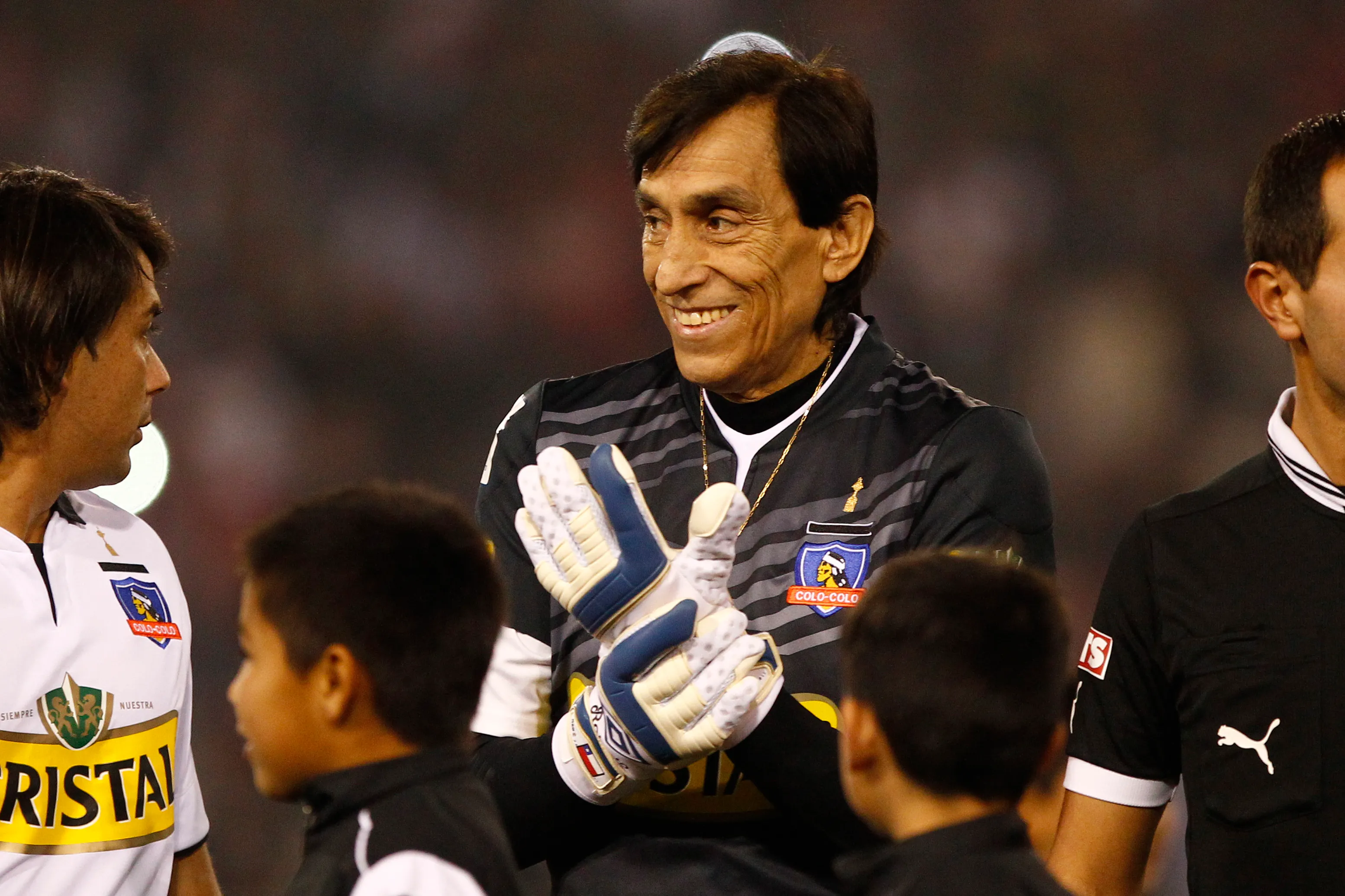 El Cóndor Rojas barre con Colo Colo por la lesión de Fernando de Paul.