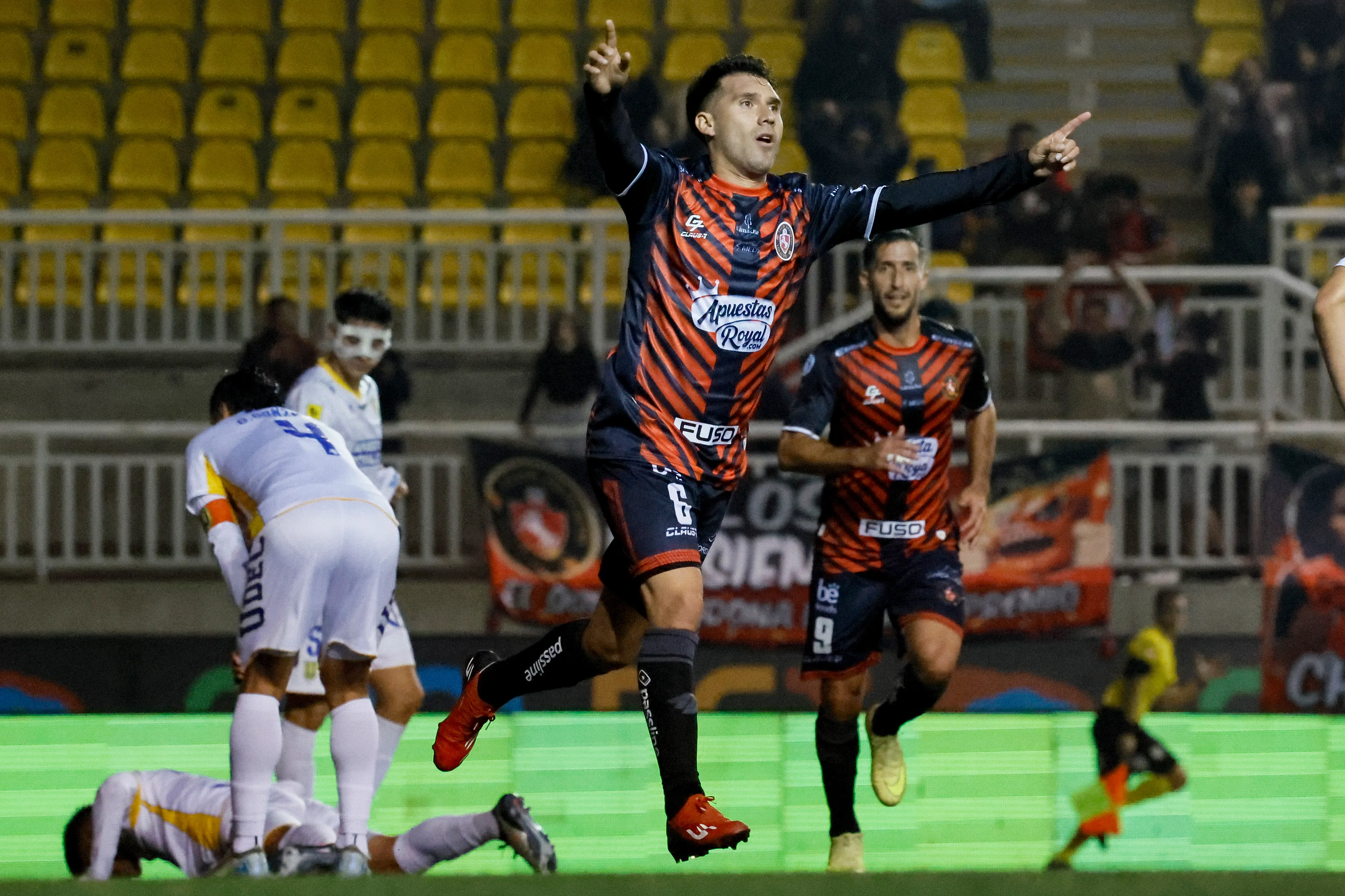 En su último partido, el Campanil cayó por 3 a 0 ante Deportes Limache en condición de visitante. 