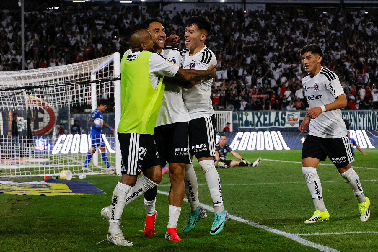 Javier Correa puede tener una nueva oportunidad en Colo Colo. Imagen: Andres Pina/Photosport