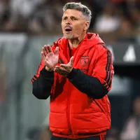 Ex DT de Colo Colo respalda una decisión que tomó Fernando Ortiz