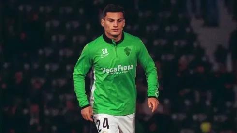 Ex Colo Colo: Cepeda vive una jornada dulce y agraz en España