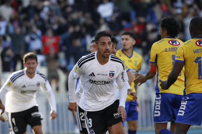Javier Correa anota en la agonía y le da el triunfo a Colo Colo.Imagen: Marco Vázquez/Photosport
