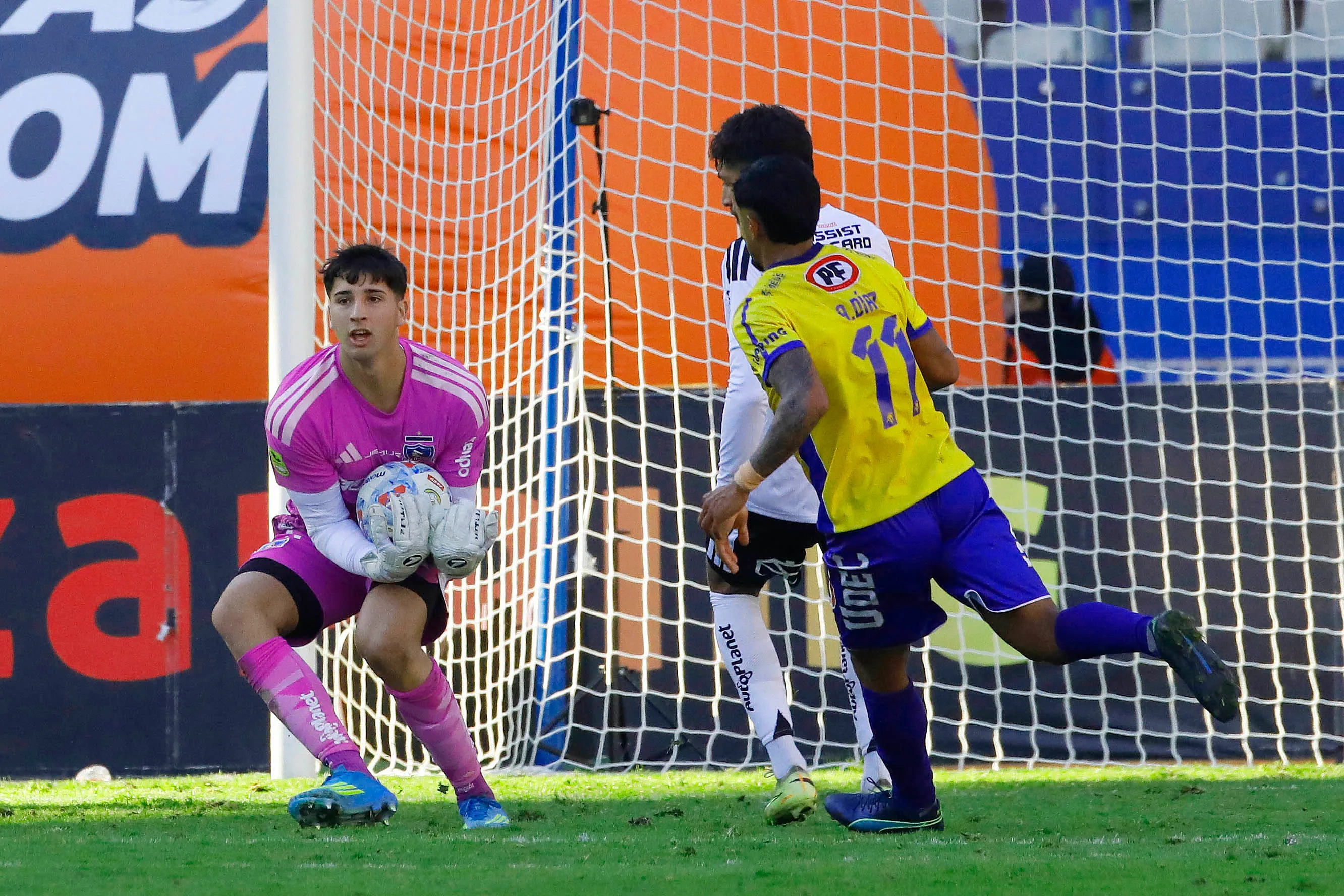Gabriel Maureira no desentonó en su debut y fue uno de los puntos altos del Cacique. 