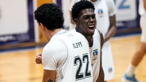 Grande de verdad: Colo Colo Básquetbol se impone ante Universidad Católica en la LNB.