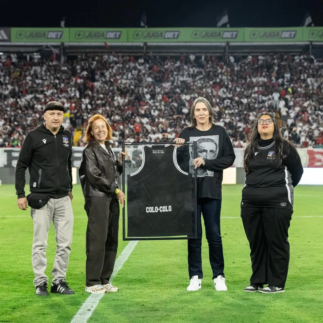 El nombre de Ismenia Pauchard estará en la indumentaria de la rama de básquetbol del CSD. Foto: CSD Colo Colo.