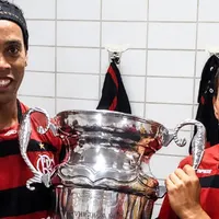 Fierro revela ayuda de Ronaldinho para ir al Mundial con la Roja