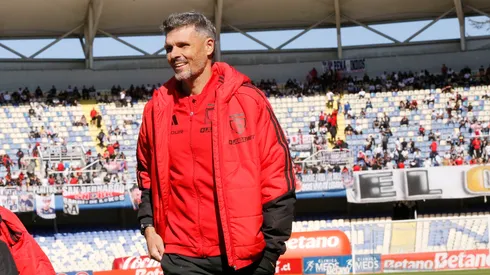 En Colo Colo analizan la continuidad de Fernando Ortiz con extensión de contrato