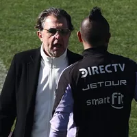 Aníbal Mosa pone en pausa las renovaciones de contrato en Colo Colo