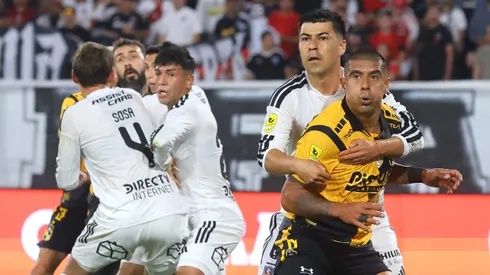 Encuesta: ¿Colo Colo debe jugar con tres o cuatro en el fondo ante Coquimbo Unido?
