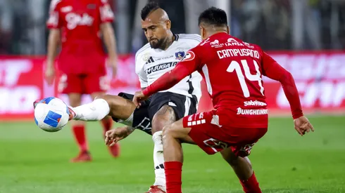Colo Colo recibe a Ñublense en el Monumental.