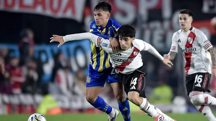 Vicente Pizarro falló una ocasión clara: Rosario Central cae vs River y se despide de la final.