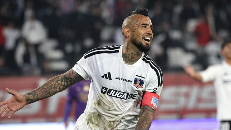 Vidal lanza un aviso tras goleada de Colo Colo: “Este año tiene que…”.