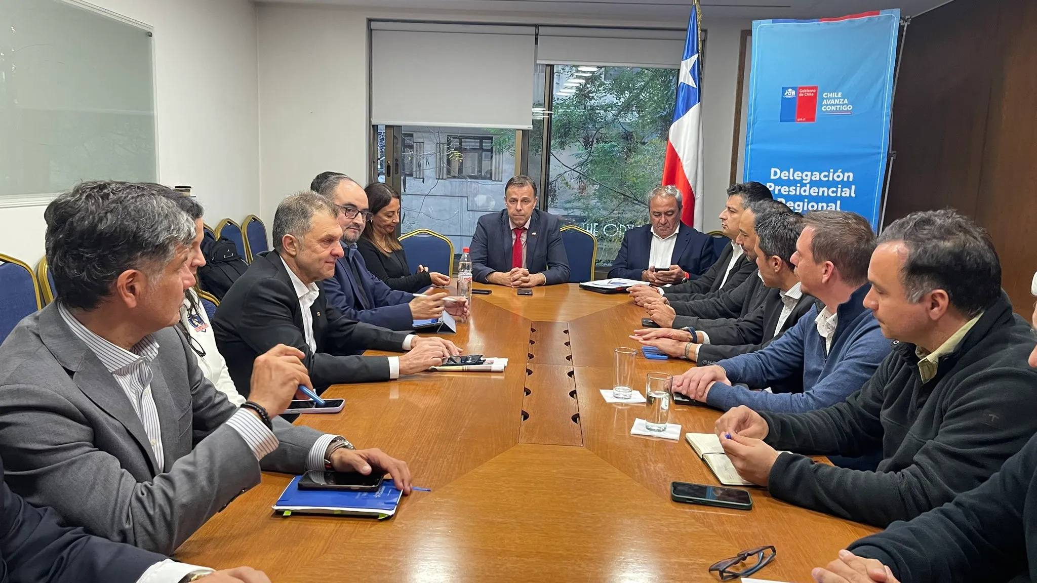 La reunión entre directores de Colo Colo, Universidad Católica y Universidad de Chile. 
