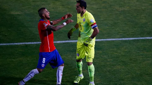 El emotivo saludo de Claudio Bravo a Arturo Vidal