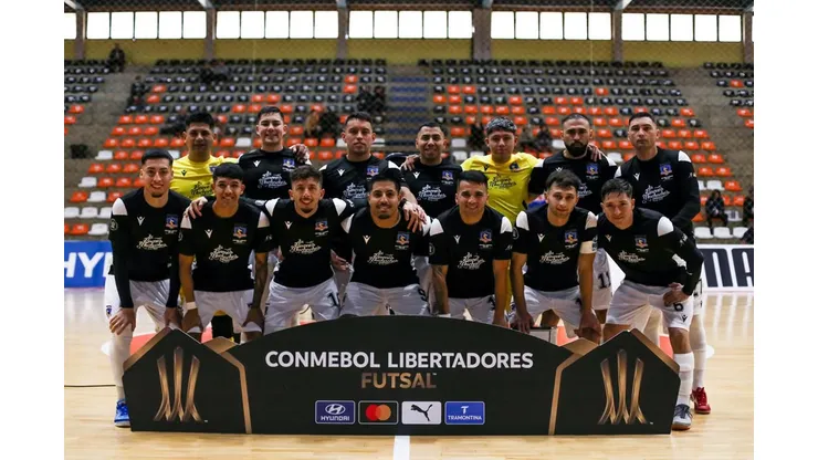 Colo Colo Futsal enfrenta a Cerro Porteño.