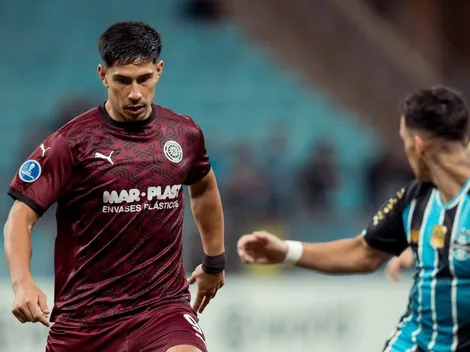 Rodríguez sorprende en Brasil: golazo a Gremio y sueño copero en Uruguay