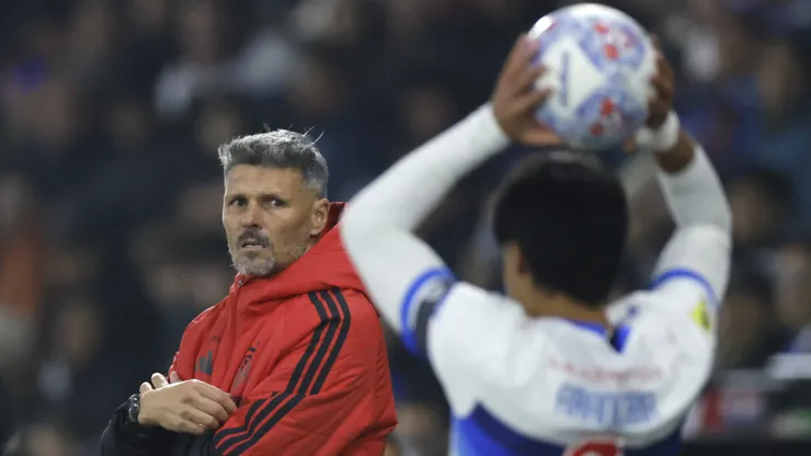 En Colo Colo anticipan el futuro de Fernando Ortiz como Director Técnico.