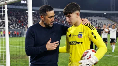 Claudio Bravo aconsejó a Gabriel Maureira tras errores en Colo Colo.