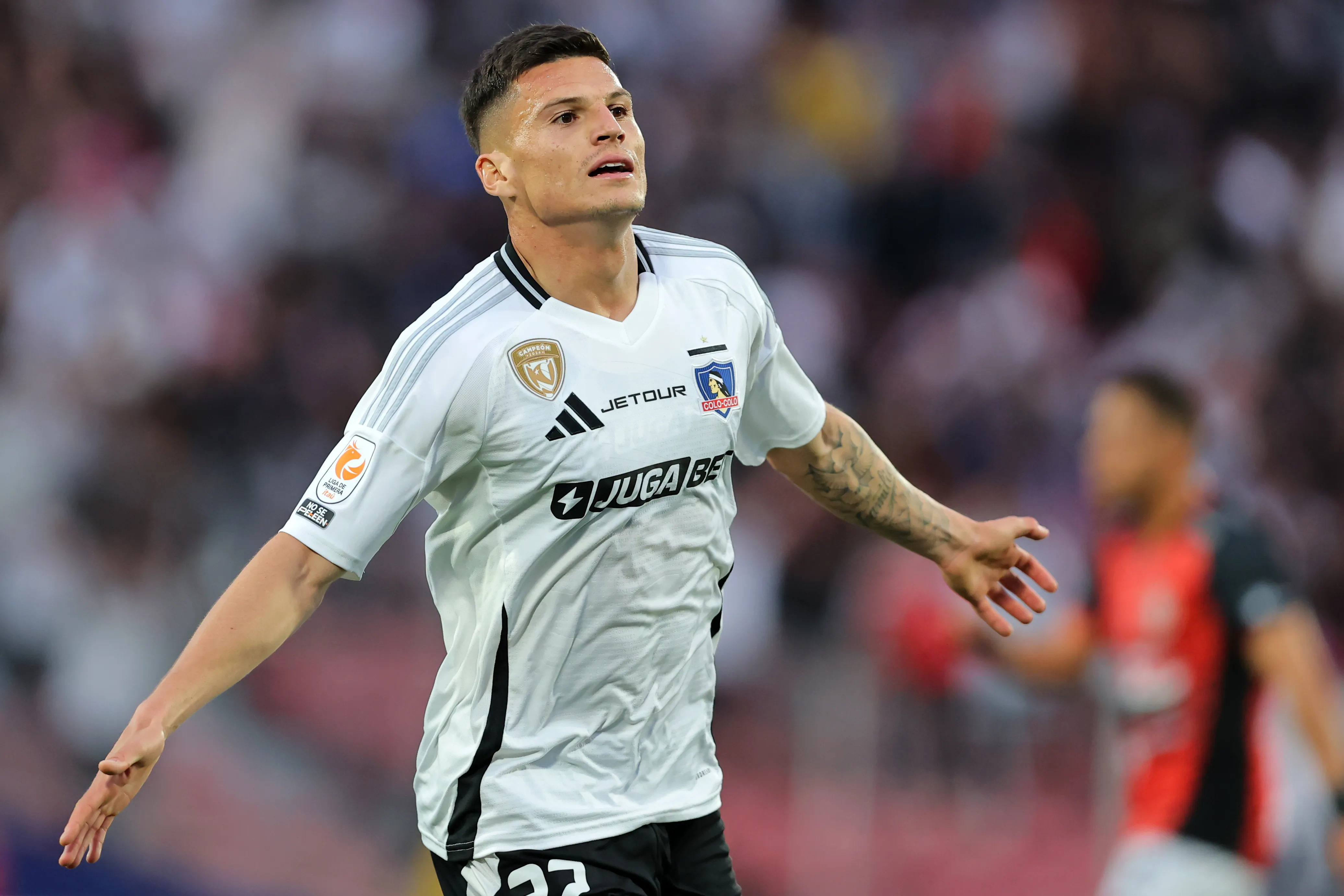 Lucas Cepeda no olvida al Cacique y revela que siempre que puede, sigue su actualidad. 
