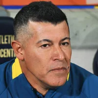 Afirman que Almirón fue desvinculado como DT de Rosario Central