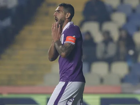 El increíble fallo de Larrivey que eliminó a Colo Colo de la Copa de la Liga