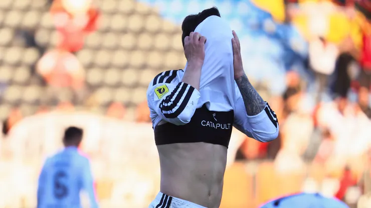 Ayudante de Fernando Ortiz admite el fracaso de Colo Colo en la Copa de la Liga.