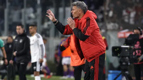 La arenga de Fernando Ortiz en el camarín de Colo Colo.