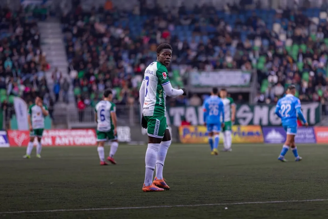 Manley Clerveaux no logró convencer al entrenador de Puerto Montt | Foto: Instagram Manley Clerveaux