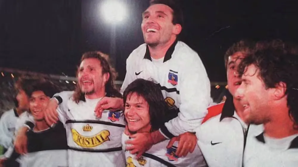 Colo Colo derrotó al Flamengo de Bebeto en el Monumental.