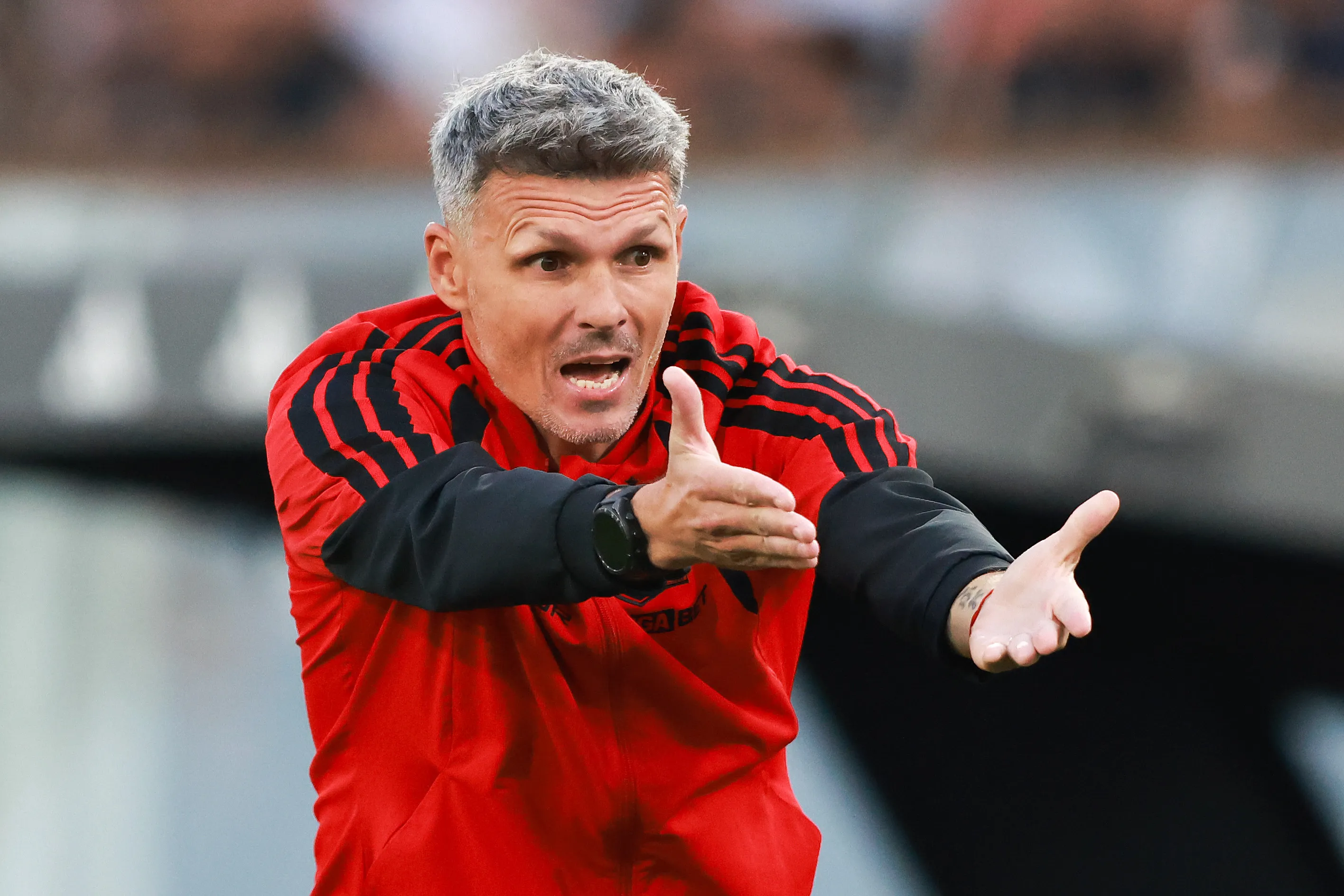 Fernando Ortiz tiene como principal exigencia la llegada de un 10 en este mercado. 