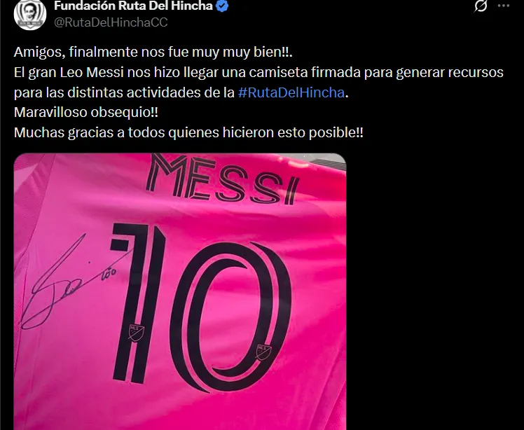 Lionel Messi le regaló la camiseta del Inter Miami a grupo de hinchas de Colo Colo.