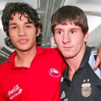 La historia tras la gran foto de Messi y Matías Fernández