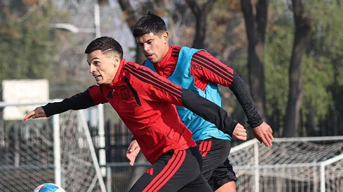 Visita de Cepeda, Pizarro, y Pavez a Colo Colo hizo que hinchas reaccionaran.
