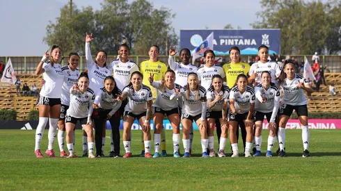 La formación de Colo Colo Femenino ante Universidad de Chile.