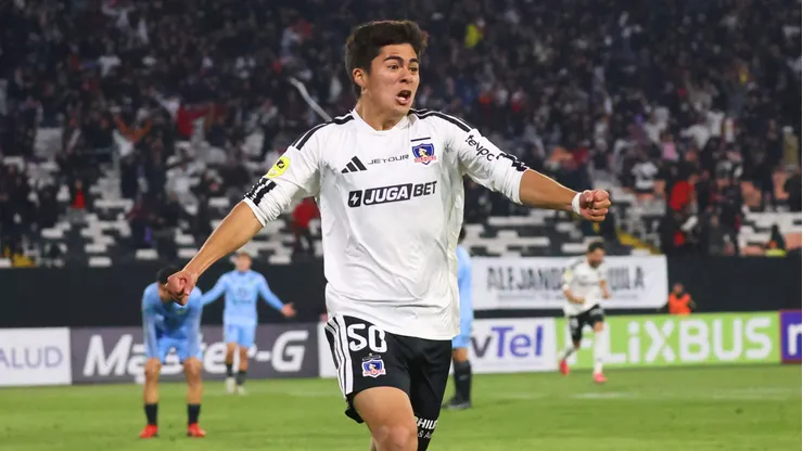 Fernando Ortiz le pone tarea a Felipe Raipán tras su primer gol en el profesionalismo en Colo Colo.