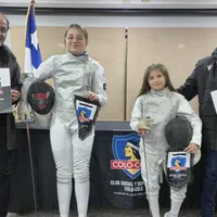 Las esgrimistas Leonor y Helena Campos Sazo se convierten en nuevas embajadoras del CSD Colo Colo