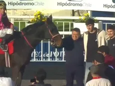 Gabriel Maureira sorprende con el caballo ganador en el Hipódromo Chile