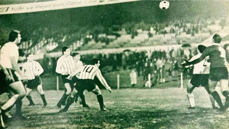 Hace 59 años, Colo Colo rozó su primera final de Copa Libertadores