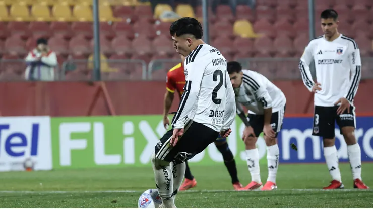 Video: Hernández no falló de penal y amplió la ventaja de Colo Colo.