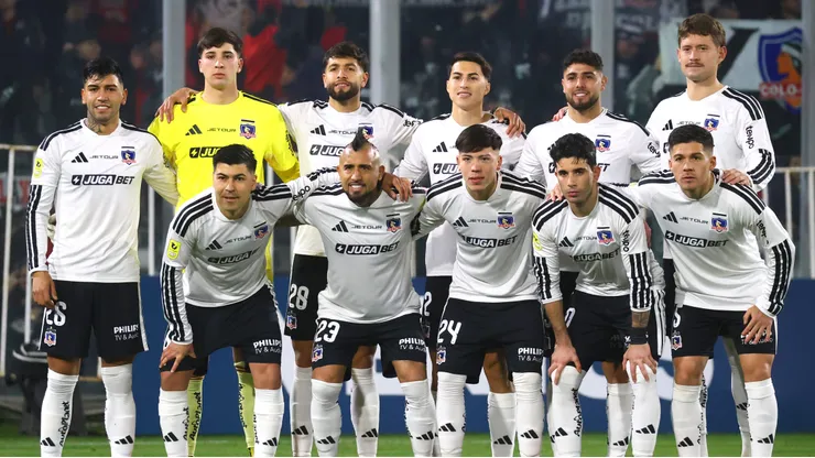 Ortiz sorprende con formación repleta de juveniles en Colo Colo.