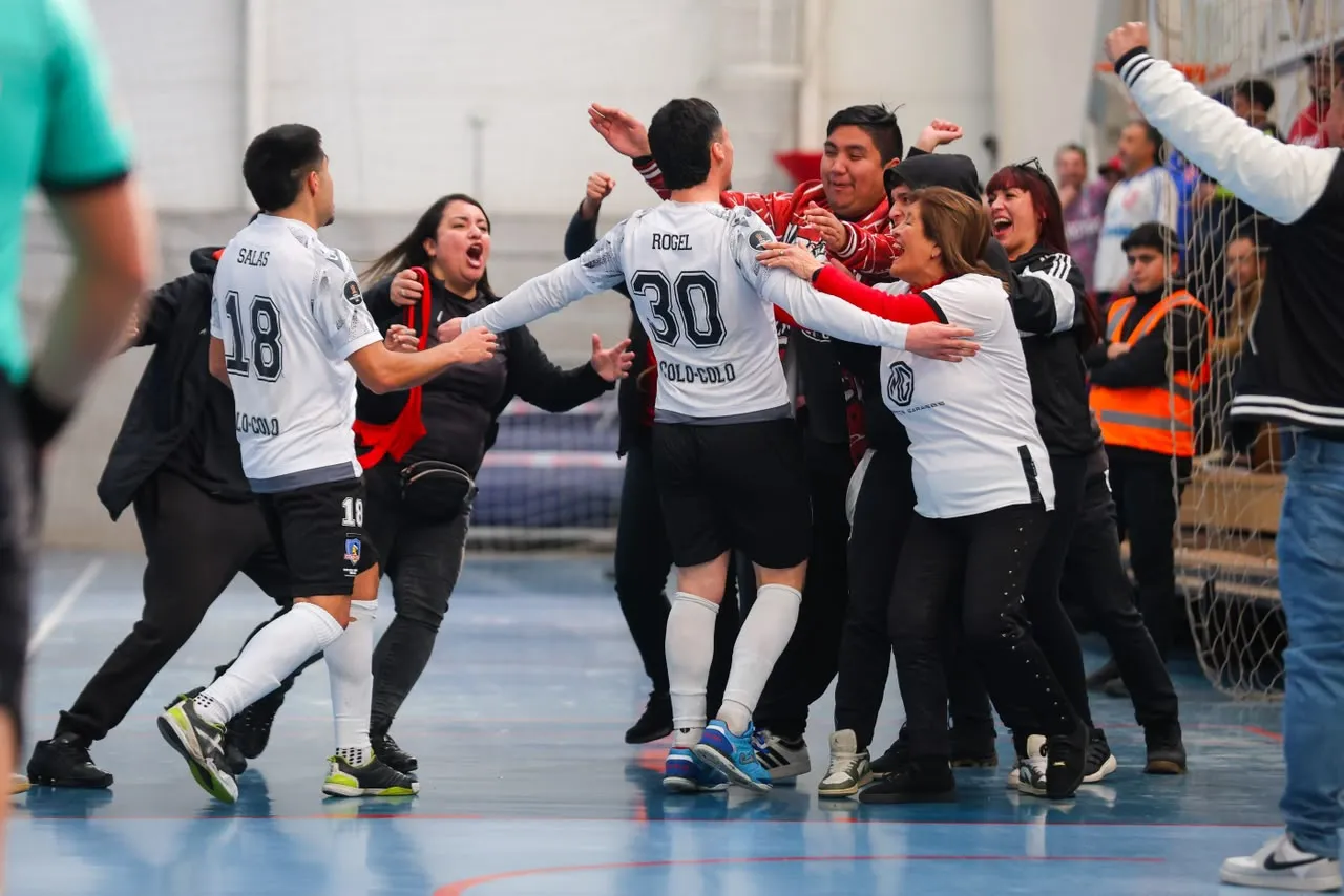 Colo Colo se quedó con un nuevo Superclásico en el Futsal. Foto: CSD Colo Colo.