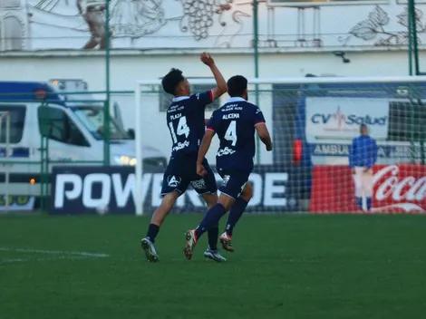 Canterano de Colo Colo brilla con golazo: Plaza lideró remontada de Santa Cruz