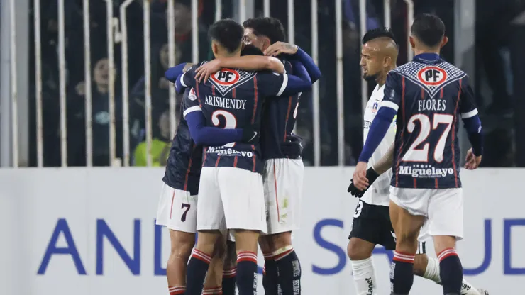 Branco Provoste adelanta a Recoleta sobre Colo Colo.