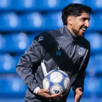Diego Valdés marca un gol en Vélez mientras espera por Colo Colo