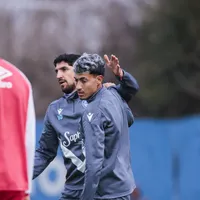 Valdés se luce con un doblete en Vélez en medio del interés de Colo Colo