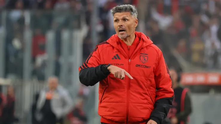 Fernando Ortiz no se alarma ante la demora en la llegada de refuerzos a Colo Colo