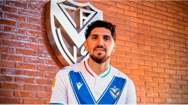 Vélez le pone precio a Diego Valdés.