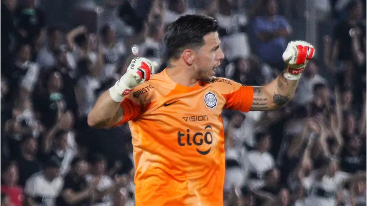 Juan Espínola fue ofrecido a Colo Colo: Sus números en Barracas Central.